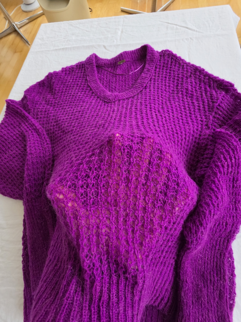 Free People Bold Purple V-Neck Knit Sweater Size XL - Picture 3 of 7